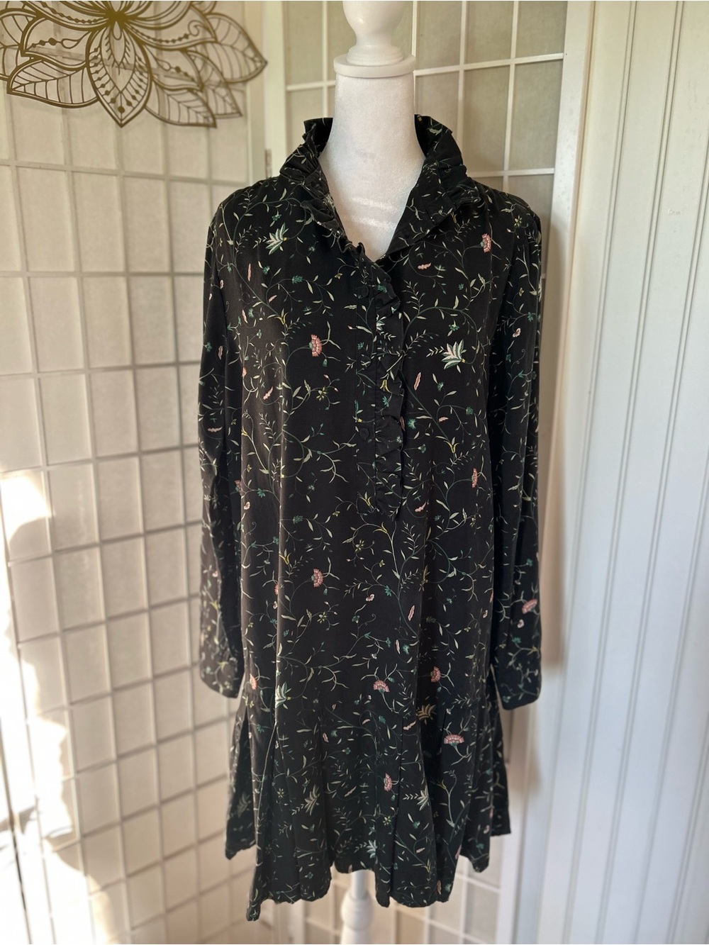 Tuckernuck Floral Ruffle Dress – Size Large